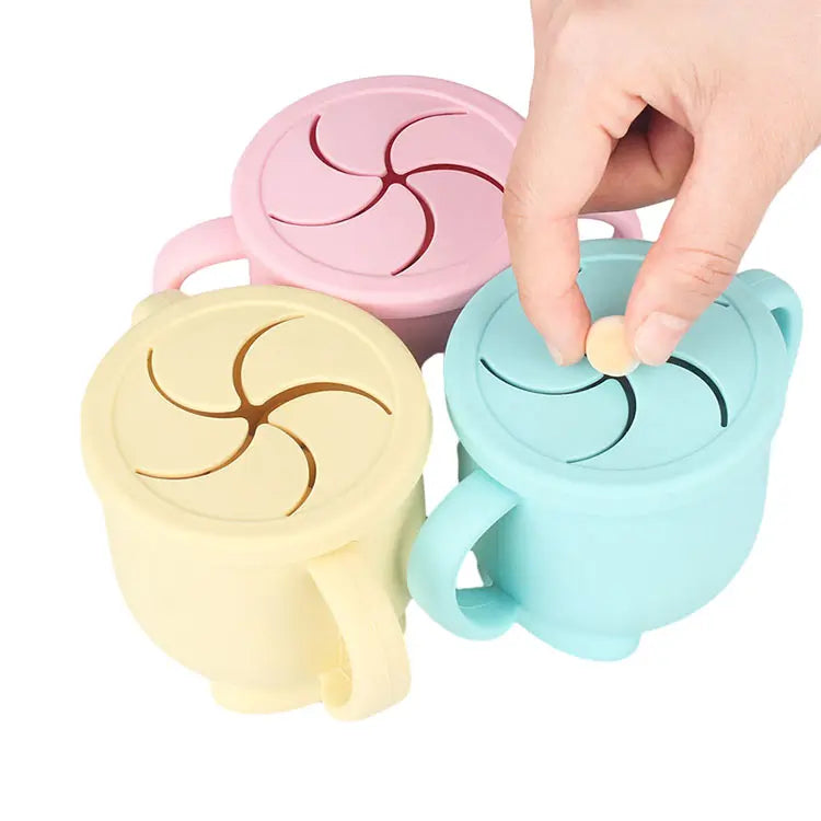 Custom Silicone Snack Cups, Kids Toddler Spill Proof Snack Storage Cup Catcher with Lid Handle